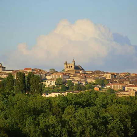 Family House In Private Hamlet Near Casa vacanze *